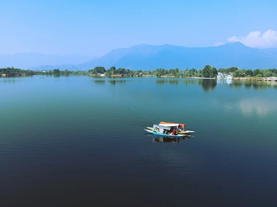 Your Ultimate “Kashmir Tour Guide” by Multi Destinations, All You Need to Know.